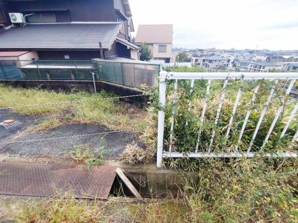 和泉市鶴山台３丁目の土地