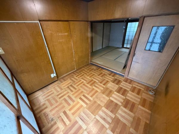 堺市西区浜寺諏訪森町中１丁の中古一戸建て