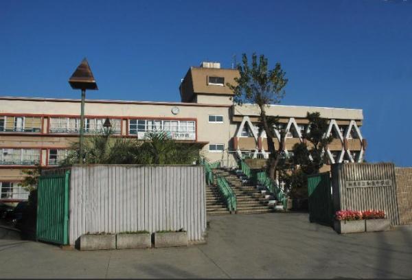 和泉市黒鳥町３丁目の中古一戸建て(和泉市立和泉中学校)