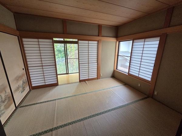奈良市西登美ヶ丘７丁目の中古一戸建て