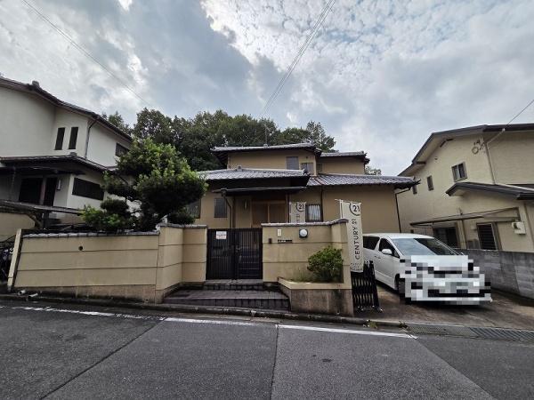 奈良市西登美ヶ丘７丁目の中古一戸建て
