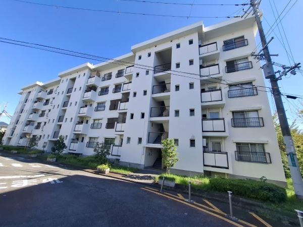 泉北槇塚台住宅9号棟