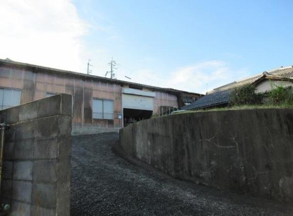 和泉市唐国町２丁目の土地