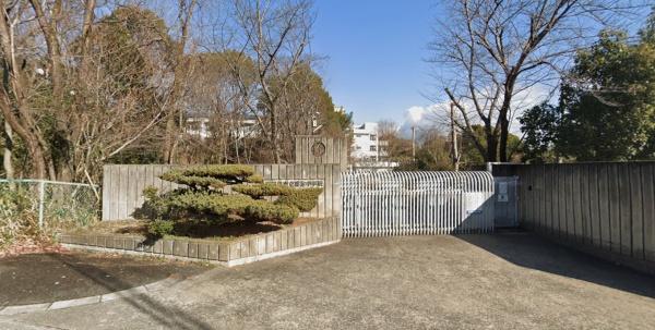 富田林市旭ケ丘町の中古一戸建て(富田林市立喜志中学校)