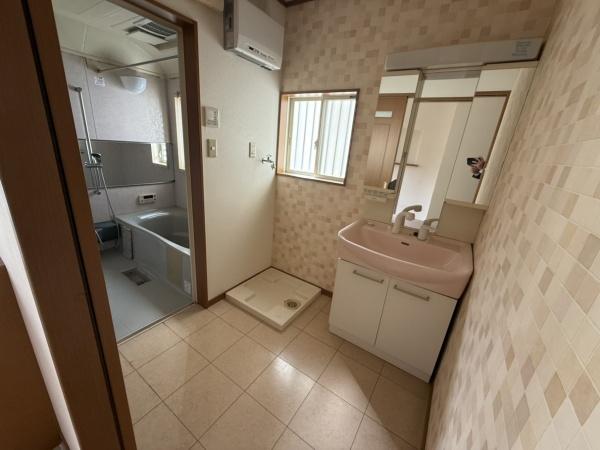 堺市西区草部　中古戸建