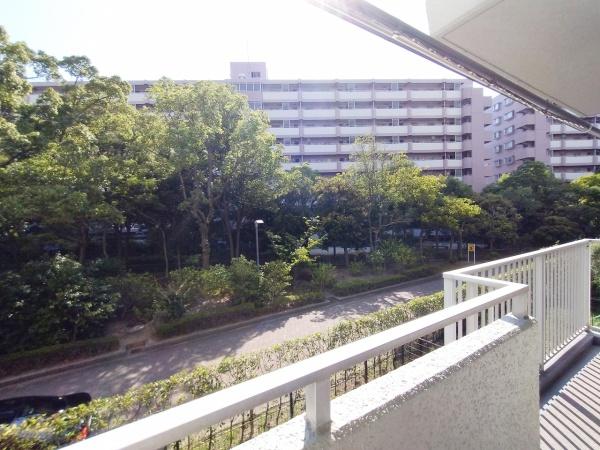 南港フローラルハイツ22号棟