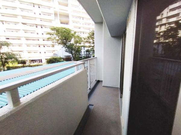 南港フローラルハイツ22号棟