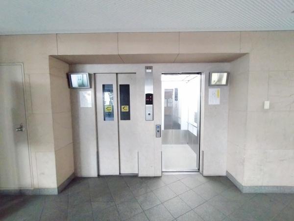 南港フローラルハイツ22号棟