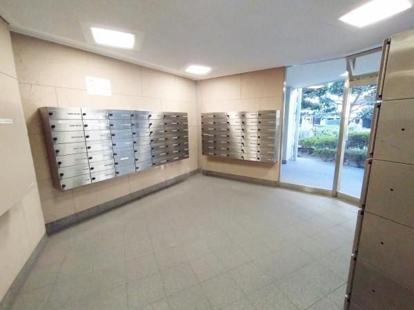 南港フローラルハイツ22号棟