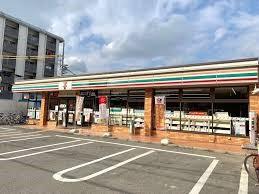 ファミール・パーク鶴見(セブンイレブン大阪今津中1丁目店)
