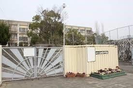 和泉市室堂町の中古一戸建て(和泉市立光明台中学校)