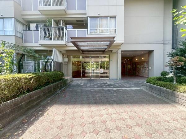 近鉄南港ガーデンハイツ24号棟(エントランス)