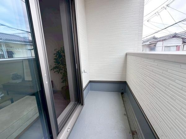 大阪市住吉区庭井1丁目 新築戸建(バルコニー)