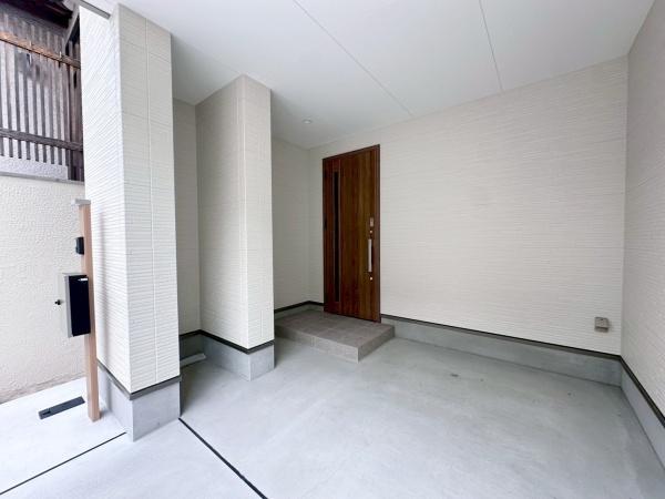 大阪市住吉区庭井1丁目 新築戸建(駐車場)