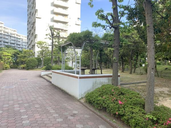 南港フローラルハイツ21号南棟