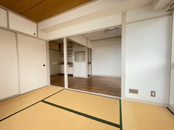 山洋コーポ