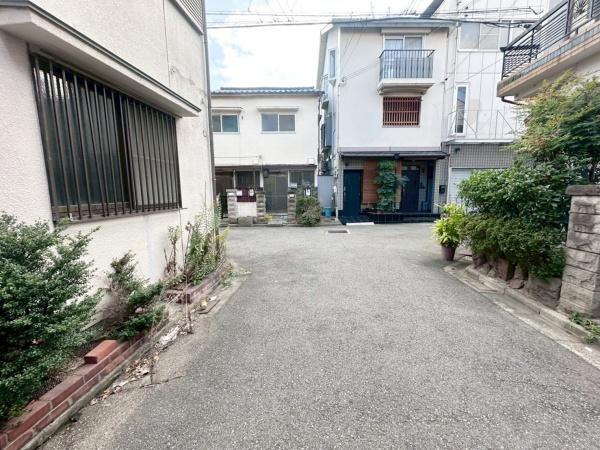 大阪市西成区北津守4丁目の中古一戸建て(前面道路含む現地写真)