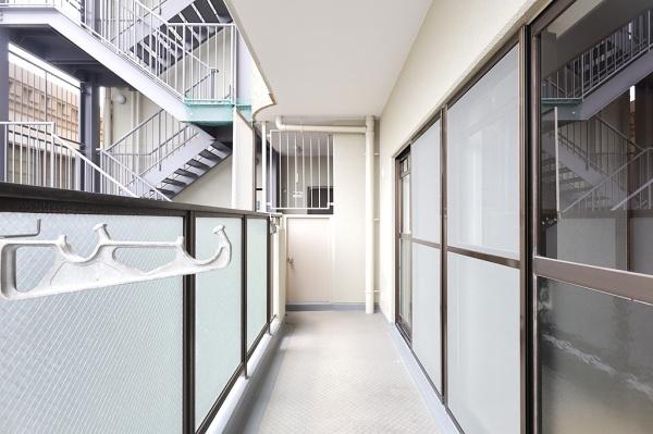 メロディーハイム清水谷(バルコニー)