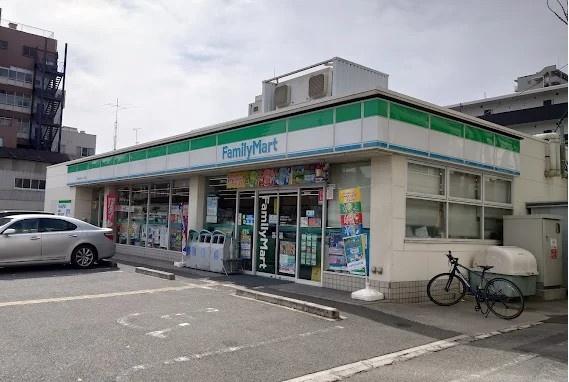 グランアッシュ新深江(ファミリーマート東大阪足代北一丁目店)