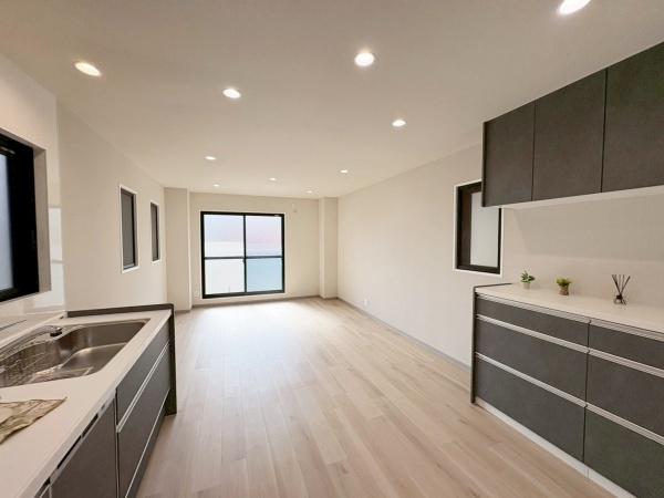 大阪市住之江区東加賀屋３丁目の中古一戸建て