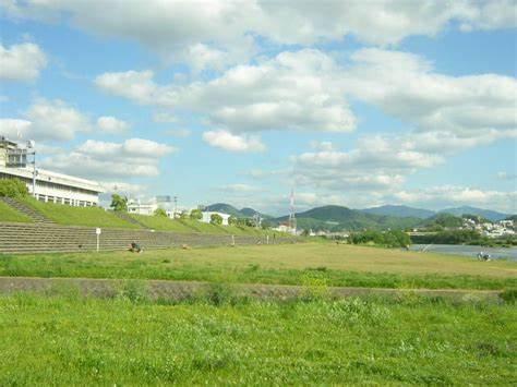 南海住吉清水丘グリーンコート(大和川河川公園)