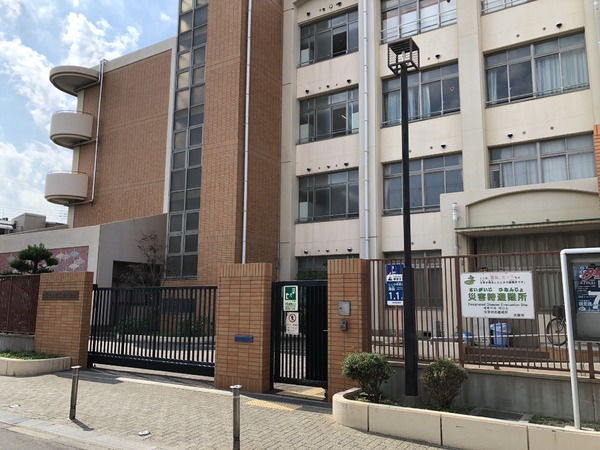大阪市西成区鶴見橋２丁目の中古一戸建て(大阪市立鶴見橋中学校)