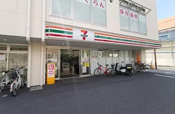 グランアヴェニューノースプレイスザ・ガーデン(セブンイレブン堺北花田3丁店)