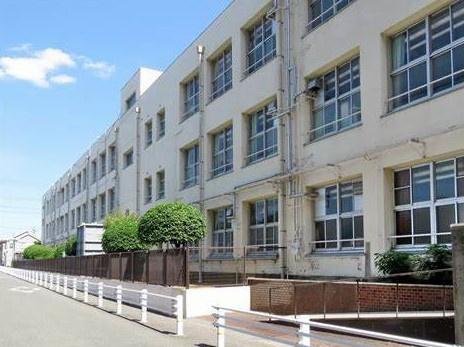 大阪市平野区加美北１丁目の中古一戸建て(大阪市立加美中学校)