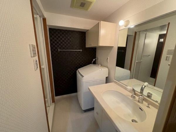 パインコート松屋町