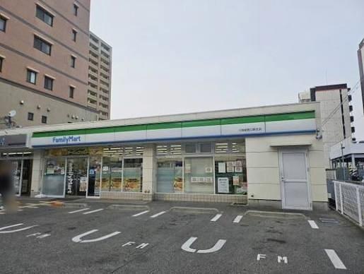 ディークラディア川西(ファミリーマート川西能勢口駅北店)