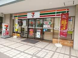 ディークラディア川西(セブンイレブン川西能勢口駅前店)