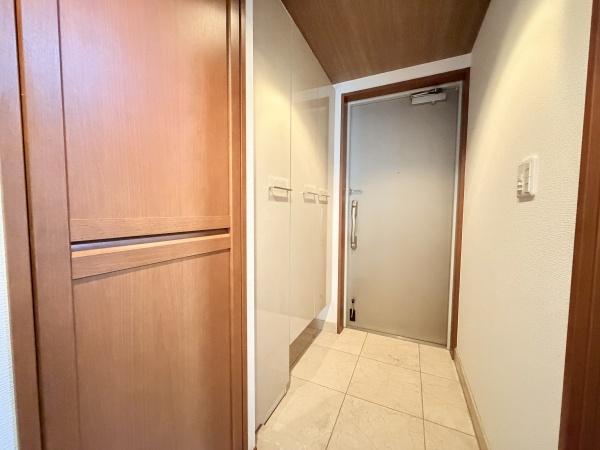 ディークラディア川西