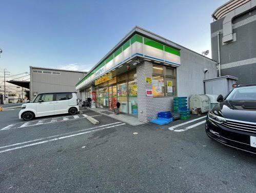 大阪市東成区深江北3丁目　B号地　新築戸建(ファミリーマート高井田西三丁目店)