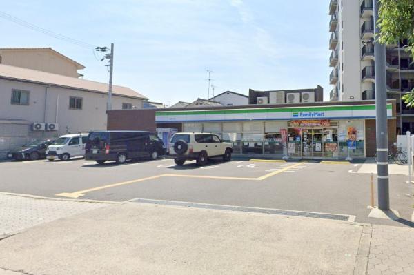 イトーピア北畠(ファミリーマート阿倍野元町店)