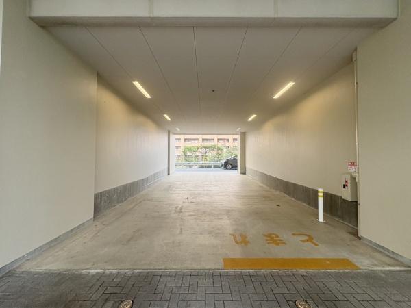 ベイサイドシティコスモスクエア駅前