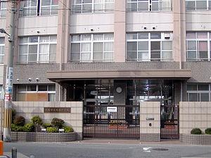 大阪市西成区千本北１丁目の中古一戸建て(大阪市立成南中学校)