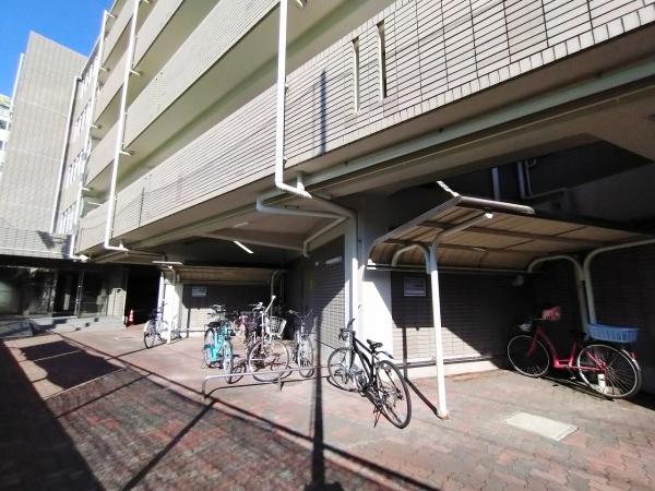 マンションラークB