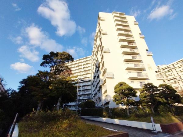 南港フローラルハイツ22号棟