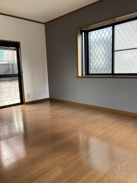 堺市西区上野芝向ヶ丘町４丁の中古一戸建て