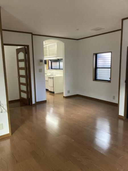 堺市西区上野芝向ヶ丘町４丁の中古一戸建て
