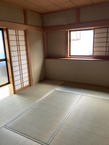 堺市西区上野芝向ヶ丘町４丁の中古一戸建て