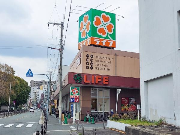 メゾン鶴ヶ丘(ライフ西田辺店)