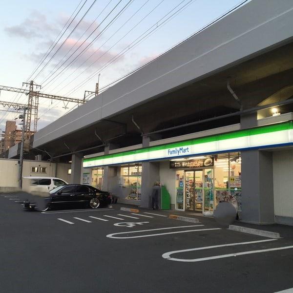 八戸ノ里グランドマンションA棟(ファミリーマート八戸ノ里駅東店)