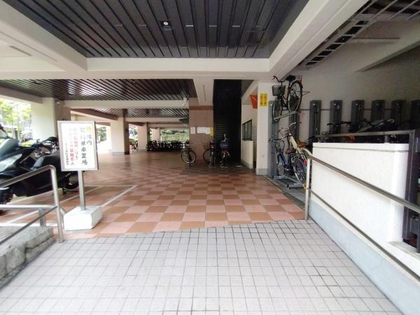 ハイネス上本町