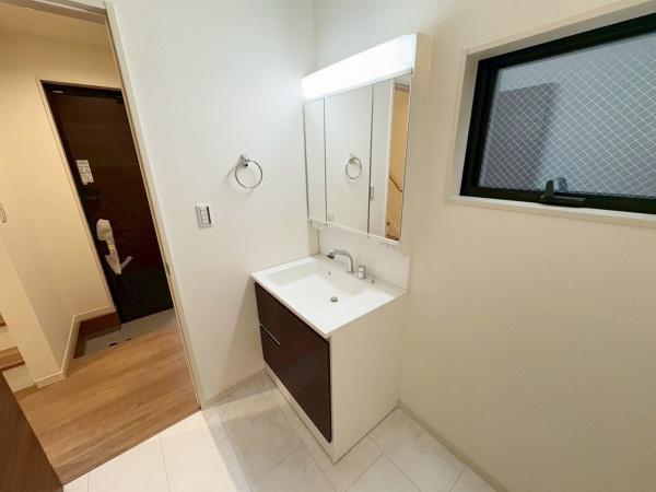 大阪市住之江区安立1丁目　1号棟　新築戸建