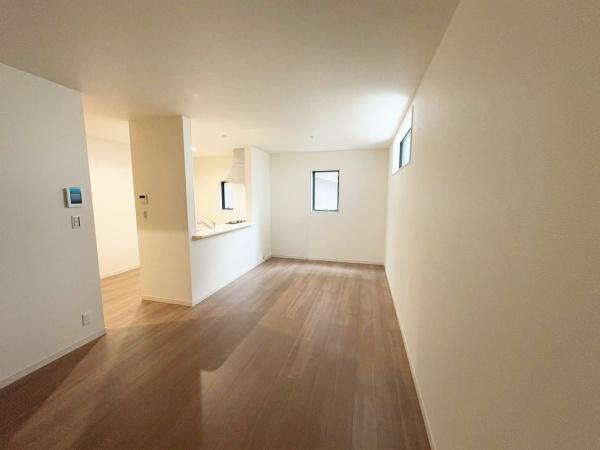 大阪市住之江区安立1丁目　1号棟　新築戸建
