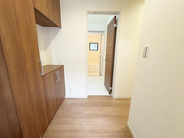 大阪市住之江区安立1丁目　1号棟　新築戸建
