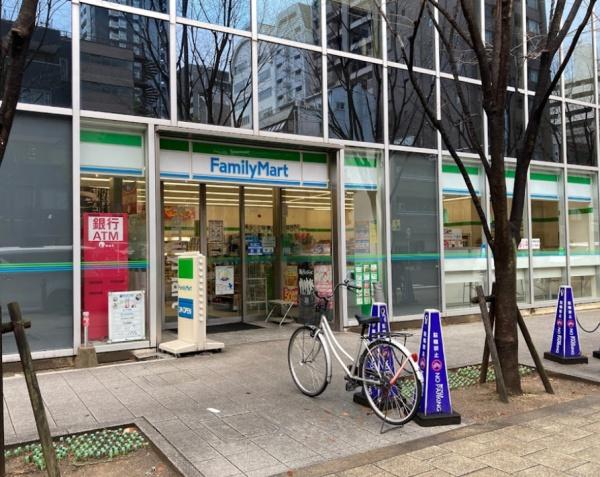 シャンボール内本町(ファミリーマート本町橋店)