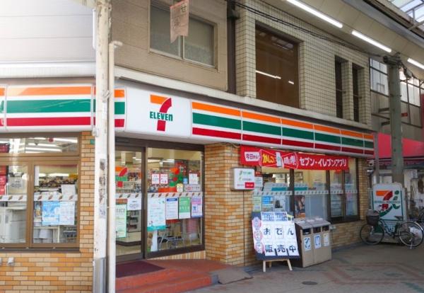ファミール北大阪リバーサイド(セブンイレブン三津屋店)