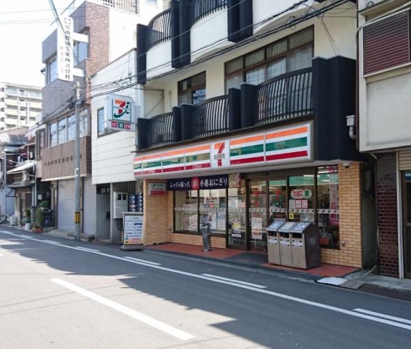 御幸第1コーポ(セブンイレブン大阪高殿2丁目店)